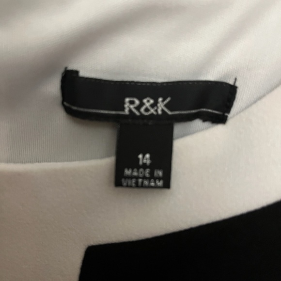 R&K Black/Ivory Short Sleeve Fit & Flare Dress Size 14 NWT - Picture 4 of 5